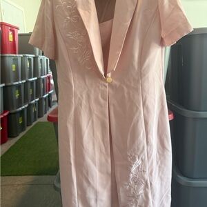 Elegant Pink Embroidered Dress mp42